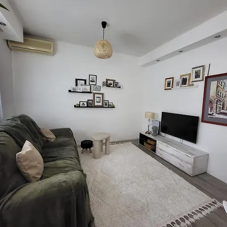 Garden Apartment